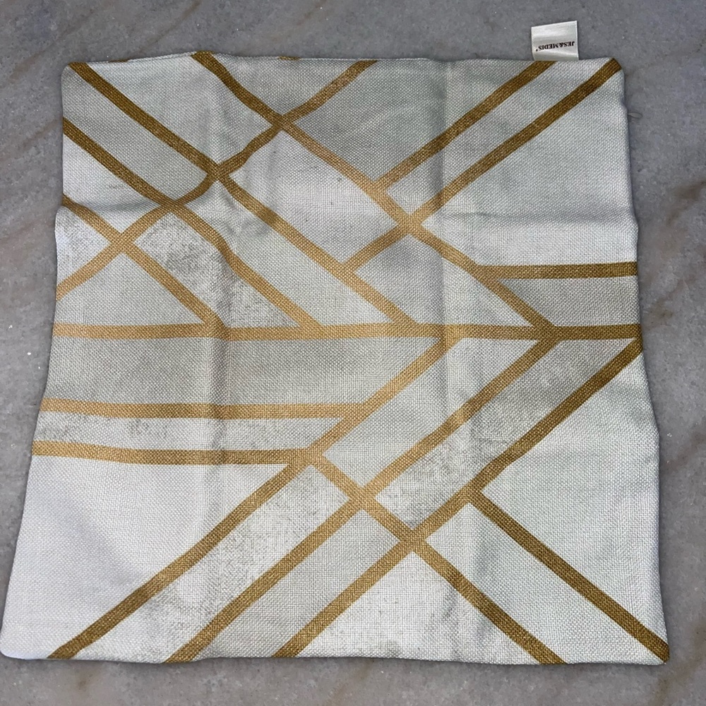 NWT Double Side Printed Cushion Cover Square Pillow Cover White 18”x18”